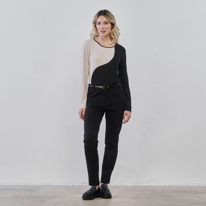 Pantaloni neri da donna con cintura