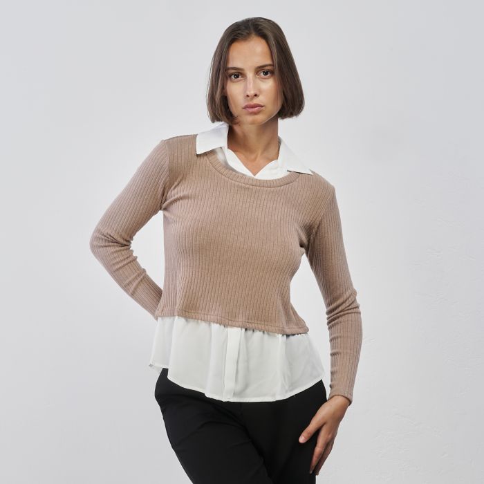 Maglia beige da donna con inserto in camicia