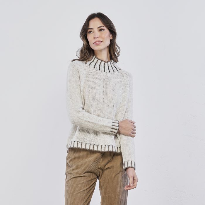 Maglione beige da donna con ricami a contrasto