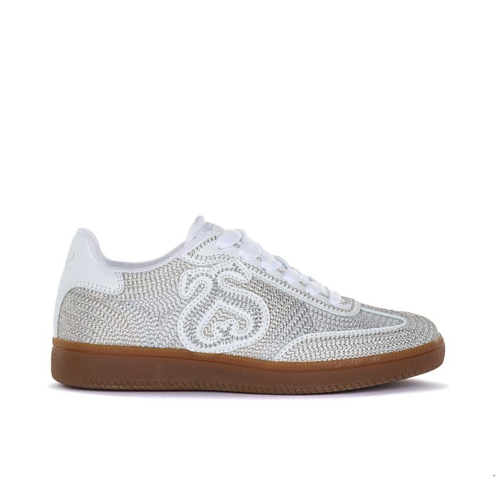 Sneakers bianche e argento effetto laminato con maxi logo laterale