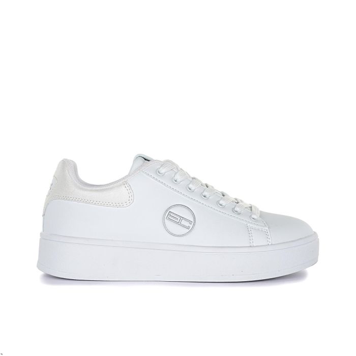 Sneakers bianche con suola platform e logo laterale