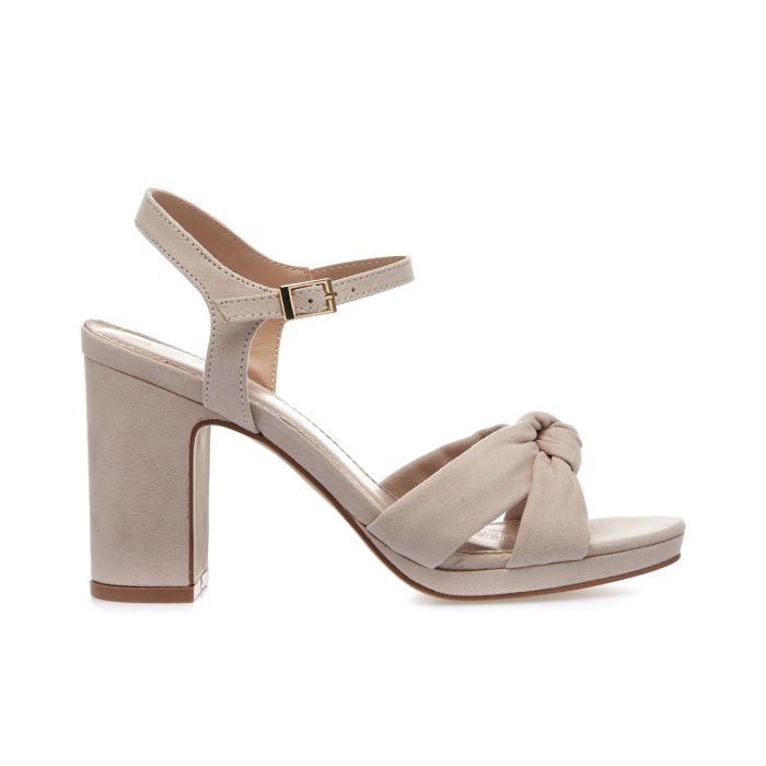 Sandali beige con tacco alto largo e nodo frontale