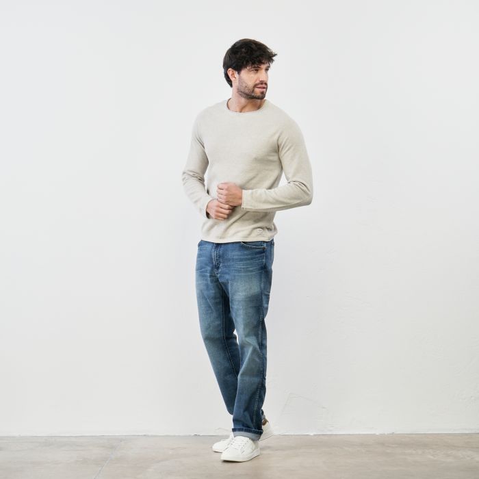 Jeans lunghi blu con tasche