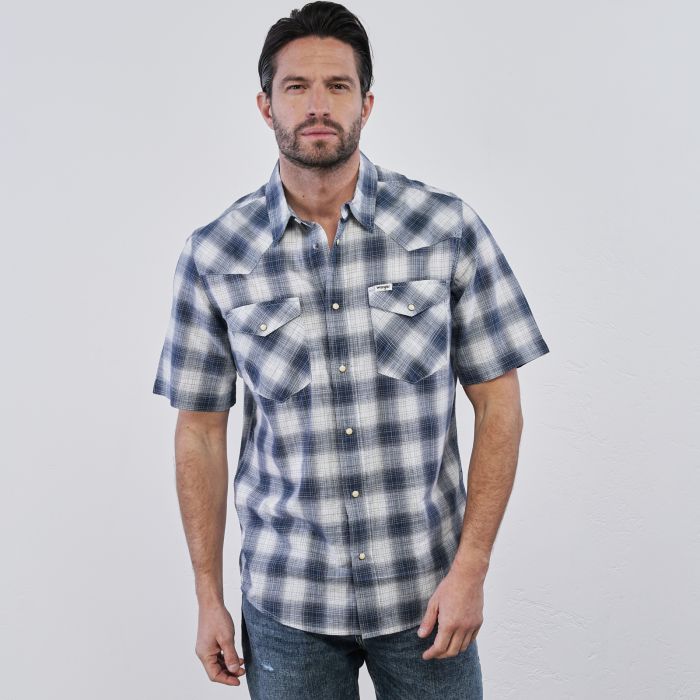 Camicia bianca e blu da uomo in fantasia check con maniche corte
