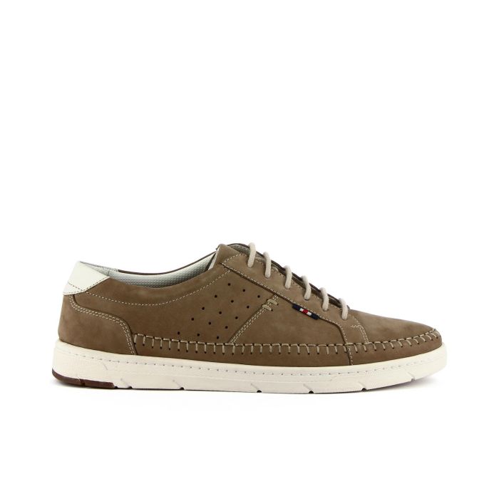 Stringate sportive marroni in pelle on cuciture a contrasto