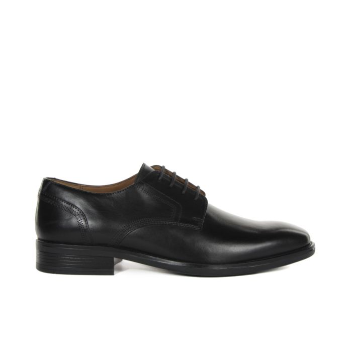 Scarpe stringate nere in pelle con cuciture