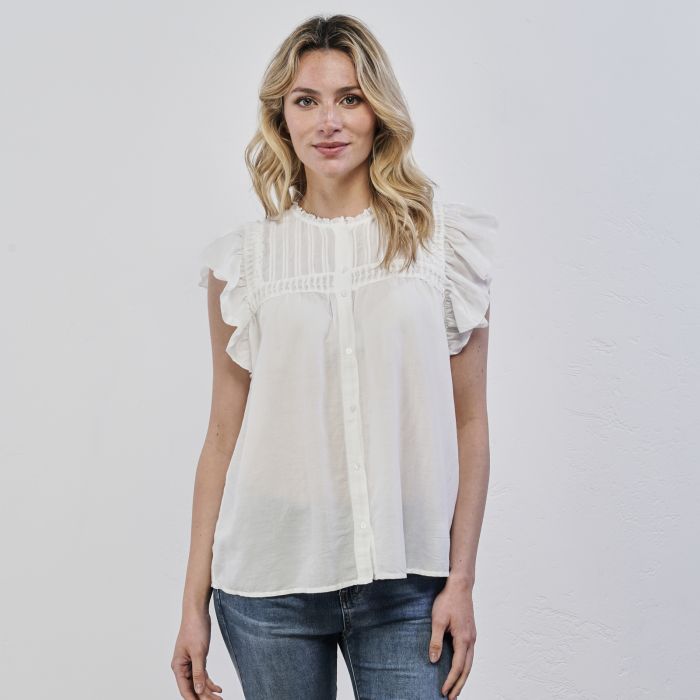 Top bianco da donna con maniche corte volant e dettaglio bottoncini