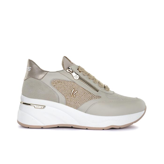 Sneakers beige con dettaglio strass e suola chunky