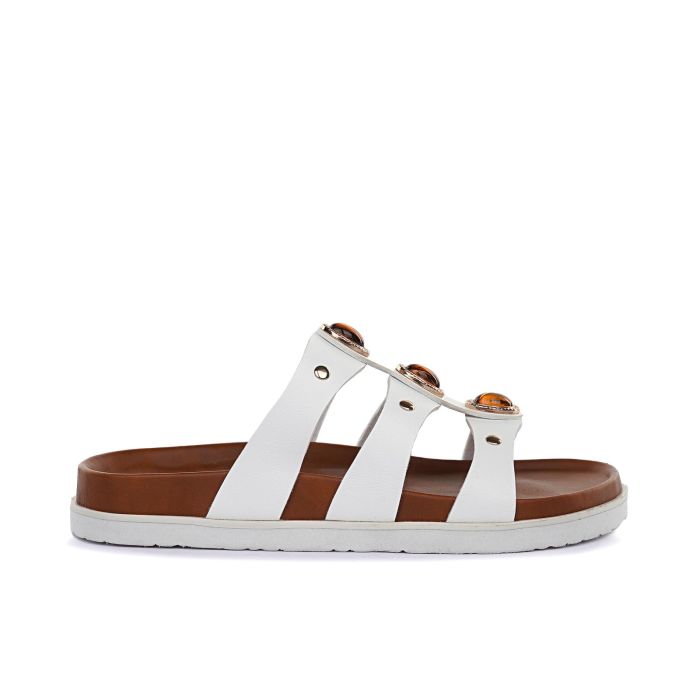 Sandali bianchi da donna con fibbie e pietre gioiello