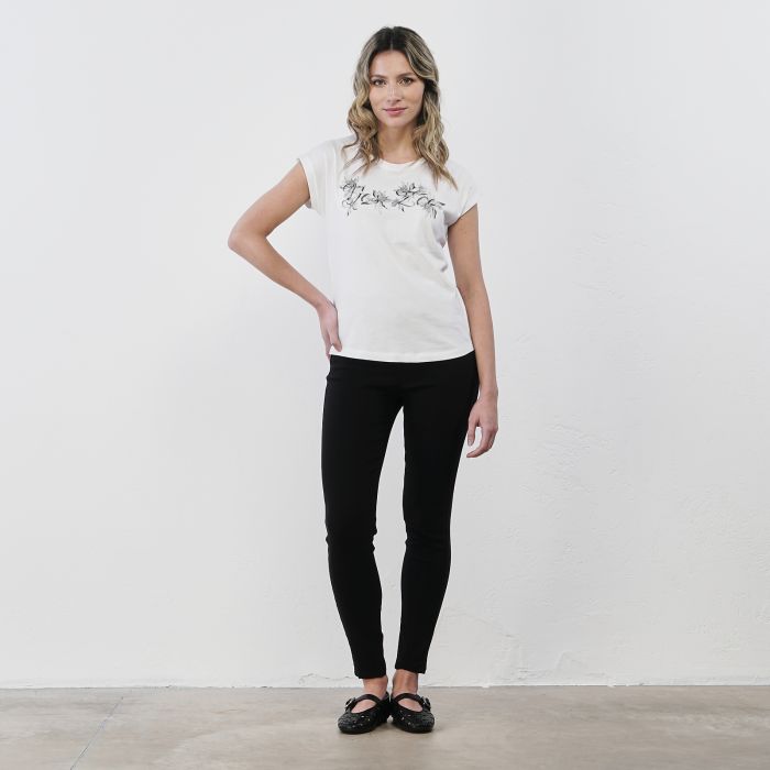 Pantaloni neri da donna con vestibilità skinny