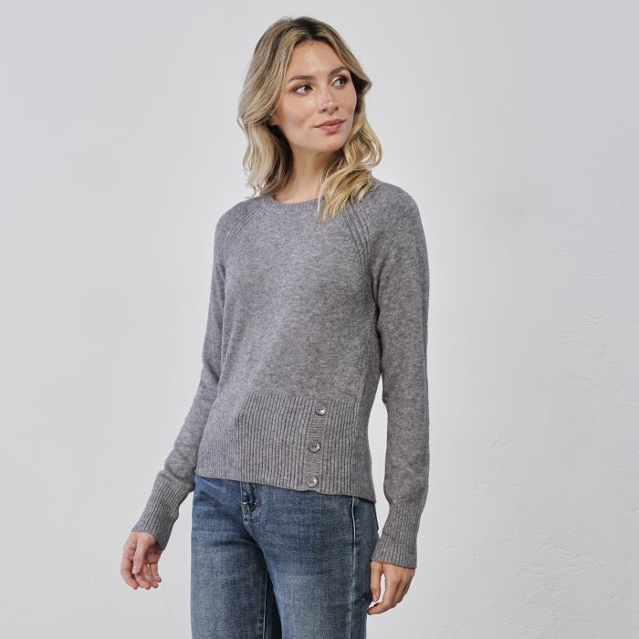 Maglioncino grigio da donna con dettaglio bottoni