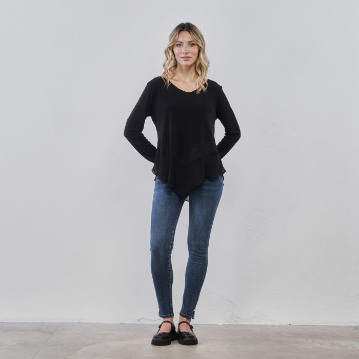 Jeans blu da donna con dettaglio strass sull'orlo