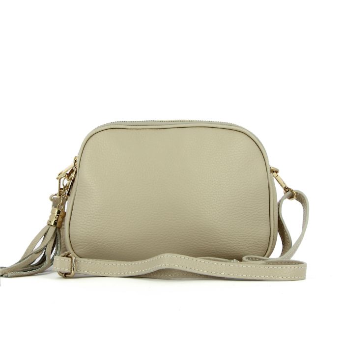 Borsa beige in pelle con tracolla removibile e zip con ciondolo