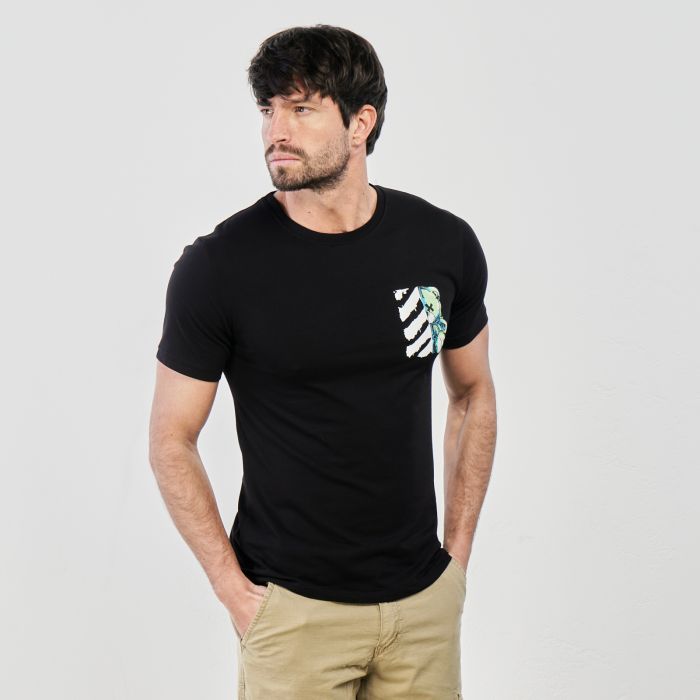 T-shirt nera maniche corte con stampa