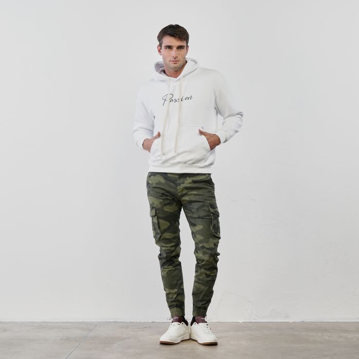 Pantaloni verdi da uomo in fantasia camouflage con tasche