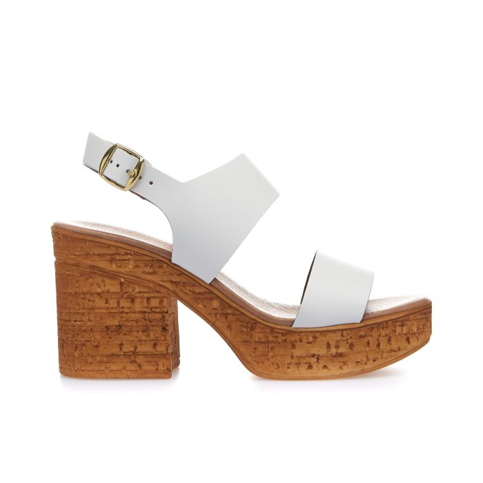Sandali bianchi con tacco e plateau