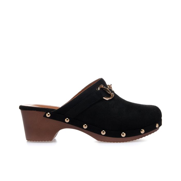 Zoccoli neri chiusi con tacco e plateau