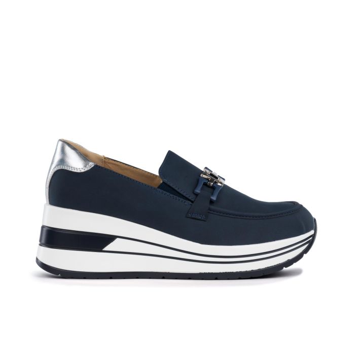 Mocassini blu casual con zeppa e morsetto