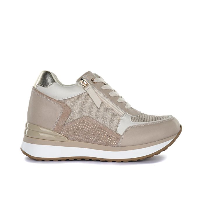 Sneakers beige con suola platform e dettaglio strass