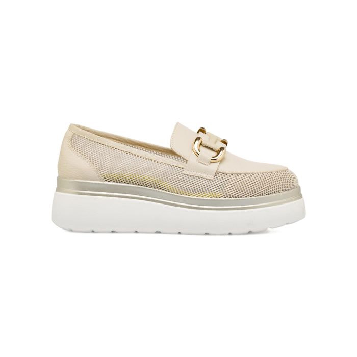 Mocassini casual beige traforati Estradà da donna con suola platform