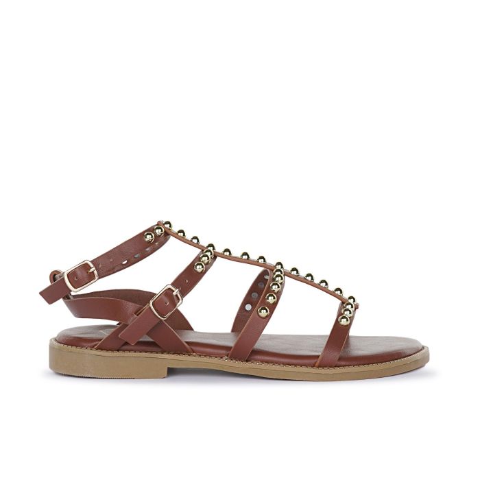 Sandali bassi marroni da donna con borchie