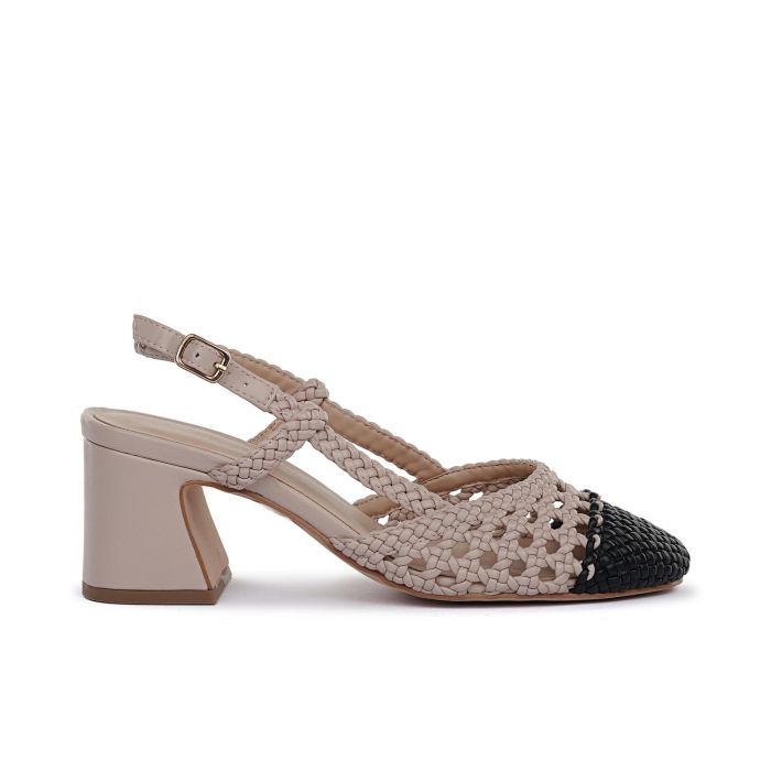 Decolletè slingback beige intrecciate con tacco largo medio