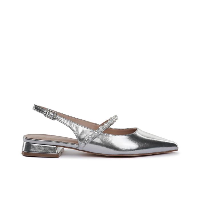 Ballerine argento a punta con cinturino con perle