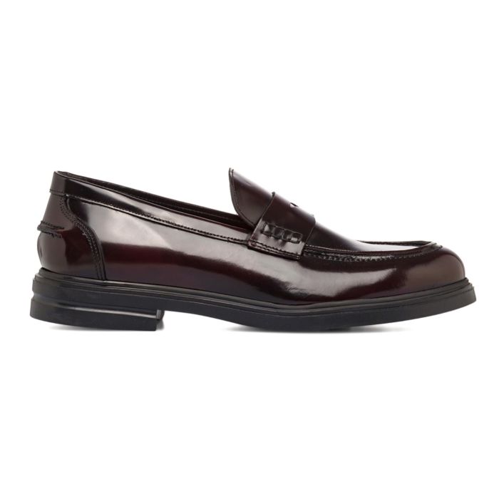 Mocassini lucidi bordeaux eleganti da uomo in pelle