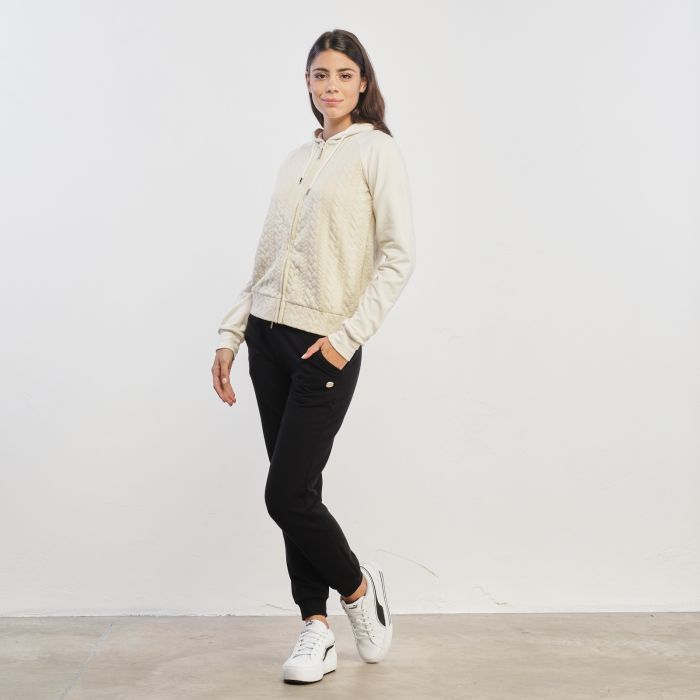 Pantaloni neri lunghi in tuta con elastico alle caviglie