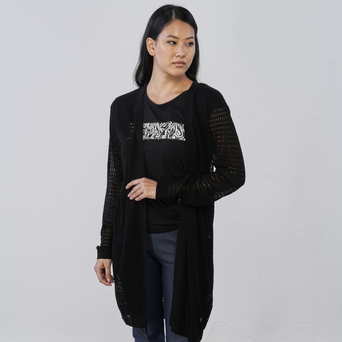 Cardigan nero in tessuto traforato senza bottoni