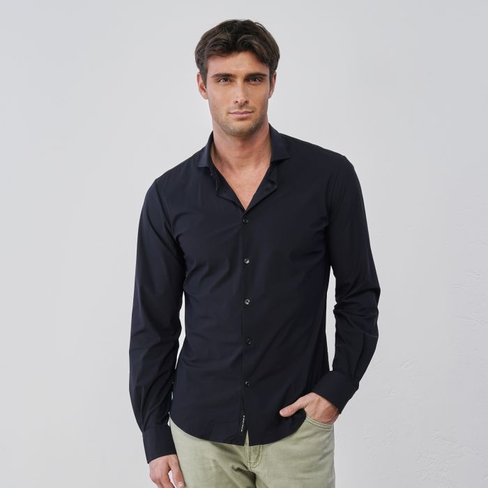 Camicia blu da uomo in tessuto anti-piega