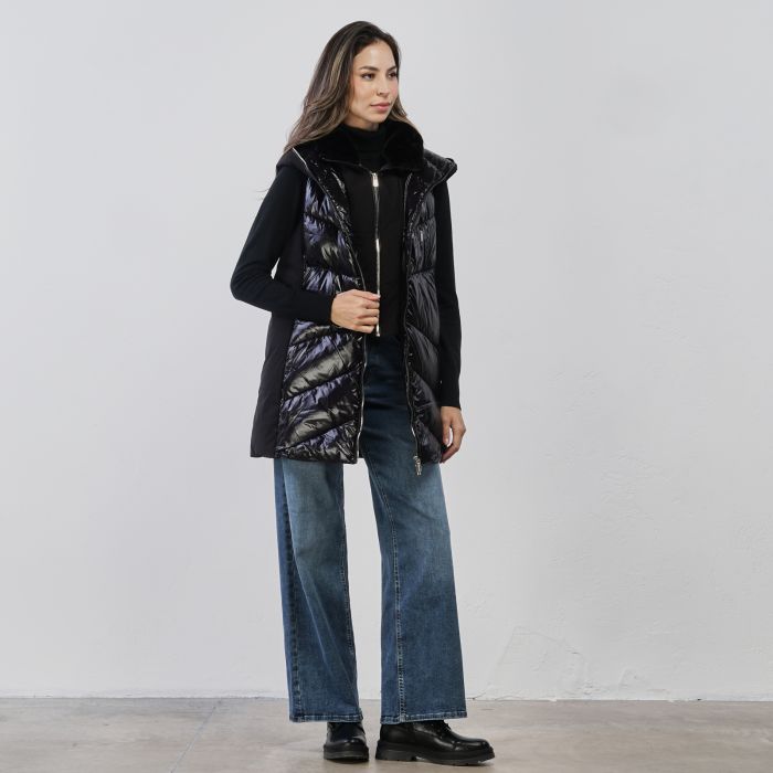 Piumino gilet smanicato nero lungo da donna con zip e inserto lucido