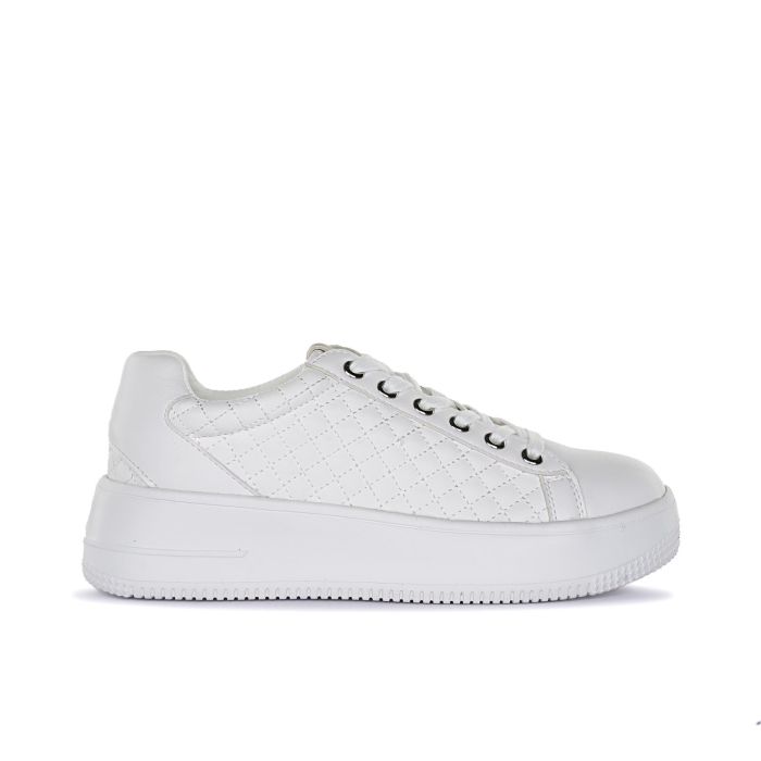 Sneakers beige effetto trapuntato con suola platform