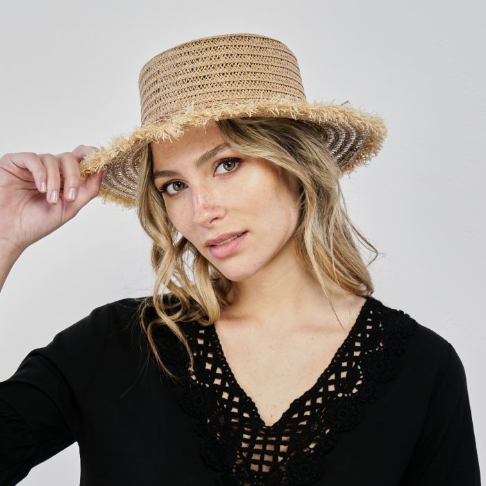 Cappello beige da mare effetto paglia con perline